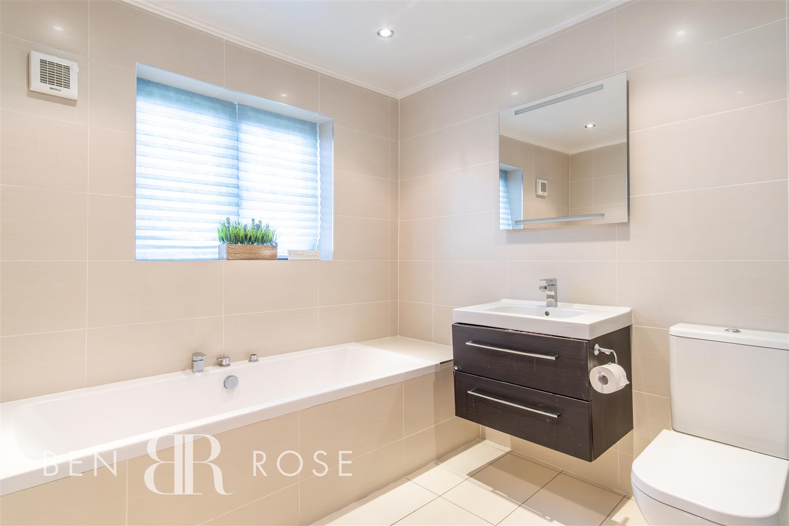 Rawstorne Crescent, Preston